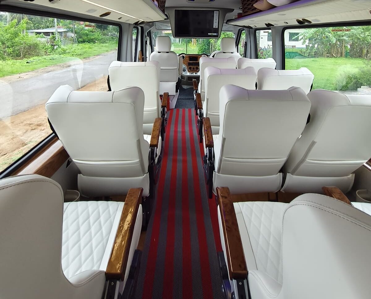 Force Urbania 16+1 Luxury Vehicle Bangalore